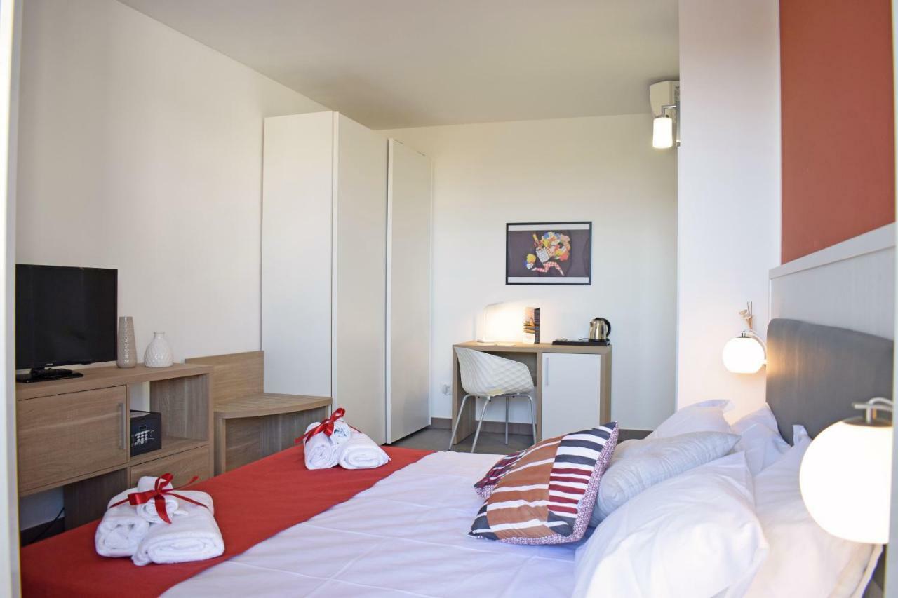 Travini Hotel Residence Марсала Экстерьер фото