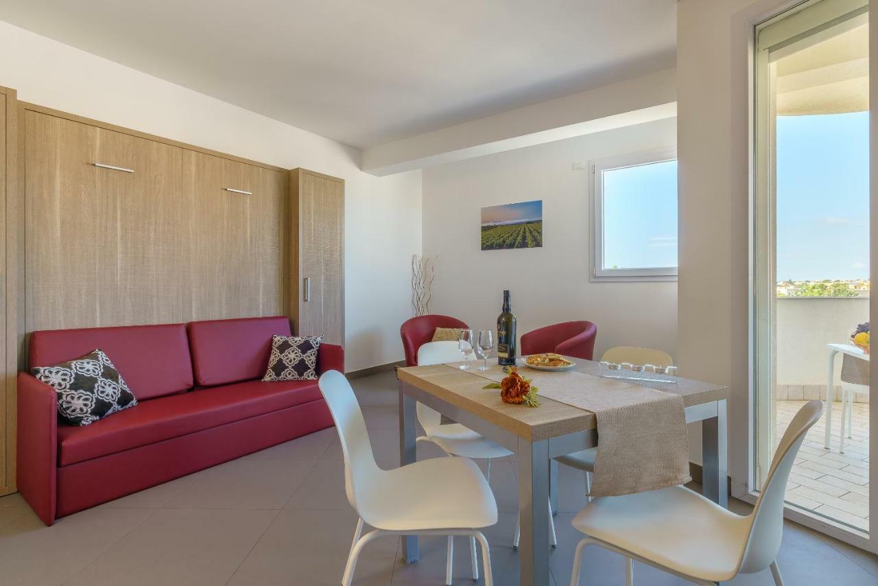 Travini Hotel Residence Марсала Экстерьер фото